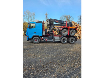 Φορτηγό ξυλείας VOLVO FH16