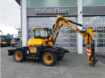 Τροχοφόρος εκσκαφέας JCB