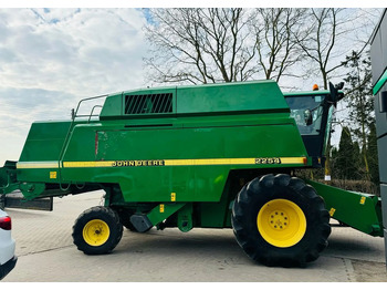 Θεριζοαλωνιστική μηχανή John Deere 2254: φωτογραφία 3