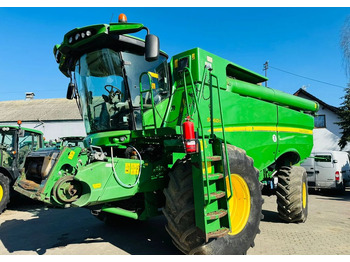 Θεριζοαλωνιστική μηχανή JOHN DEERE S Series