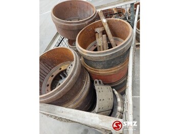 Εξαρτήματα φρένων για Φορτηγό Diversen Occ lot remtrommels en bladveren: φωτογραφία 3 Εξαρτήματα φρένων για Φορτηγό Diversen Occ lot remtrommels en bladveren: φωτογραφία 3