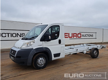 Μικρό φορτηγό με καρότσα FIAT Ducato Maxi
