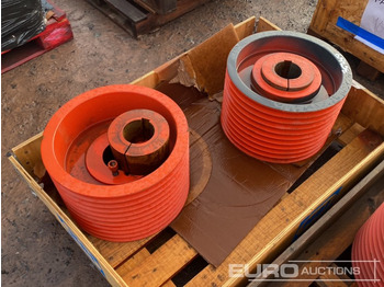 Εξοπλισμού κατασκευών Pallet of Pulleys (3 of): φωτογραφία 5 Εξοπλισμού κατασκευών Pallet of Pulleys (3 of): φωτογραφία 5