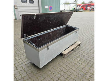 Καμπίνα και εσωτερικό