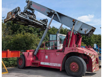 Reachstacker