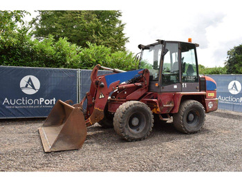 Ελαστιχοφόρος φορτωτής AHLMANN