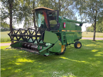 Θεριζοαλωνιστική μηχανή JOHN DEERE