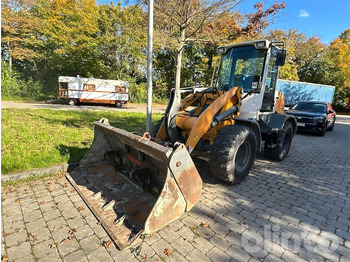 Ελαστιχοφόρος φορτωτής LIEBHERR L 509