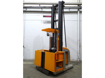 Μηχάνημα συλλογής παραγγελιών STILL