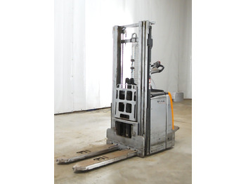 Μηχάνημα στοίβαξης STILL