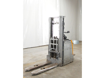 Μηχάνημα στοίβαξης STILL