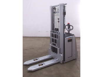 Μηχάνημα στοίβαξης STILL