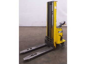 Μηχάνημα στοίβαξης