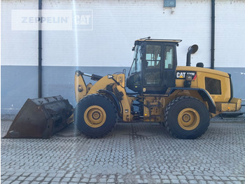 Ελαστιχοφόρος φορτωτής CATERPILLAR 930M