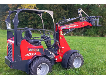 Σπαστός φορτωτής Schäffer Schäffer 2032: φωτογραφία 4 Σπαστός φορτωτής Schäffer Schäffer 2032: φωτογραφία 4