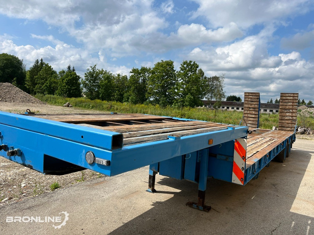 1982 LECINENA SRG-2E Raskeveo treiler - Επικαθήμενο με χαμηλό δάπεδο: φωτογραφία 4 1982 LECINENA SRG-2E Raskeveo treiler - Επικαθήμενο με χαμηλό δάπεδο: φωτογραφία 4