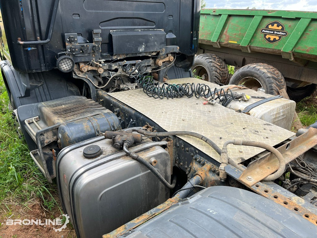 2001 SCANIA R124 6x2 Mootoririkkega/Faulty engine - Τράκτορας: φωτογραφία 5 2001 SCANIA R124 6x2 Mootoririkkega/Faulty engine - Τράκτορας: φωτογραφία 5