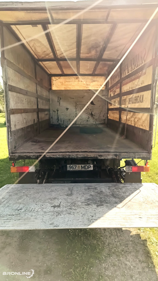 Mercedes-Benz Vario 812 4x2 tent box + lift N2 - Φορτηγό μουσαμάς: φωτογραφία 4 Mercedes-Benz Vario 812 4x2 tent box + lift N2 - Φορτηγό μουσαμάς: φωτογραφία 4