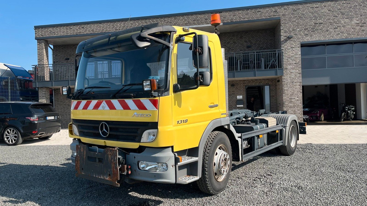 Mercedes-Benz 1318 1218 Abrollkipper Mercedes-Benz 1318 1218 Abrollkipper - Φορτηγό φόρτωσης γάντζου: φωτογραφία 2 Mercedes-Benz 1318 1218 Abrollkipper Mercedes-Benz 1318 1218 Abrollkipper - Φορτηγό φόρτωσης γάντζου: φωτογραφία 2