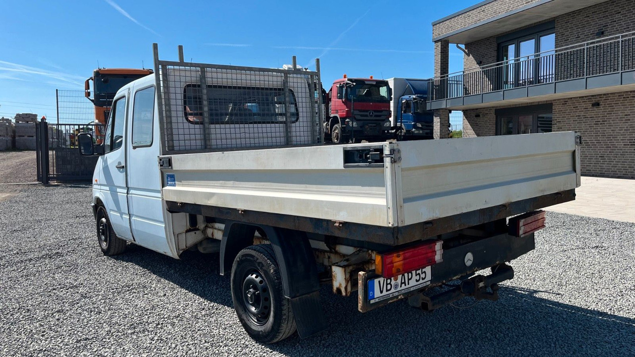Mercedes-Benz Sprinter 312 D Pritsche Doka - Μικρό φορτηγό με καρότσα, Διπλοκάμπινο ελαφρύ επαγγελματικό: φωτογραφία 5 Mercedes-Benz Sprinter 312 D Pritsche Doka - Μικρό φορτηγό με καρότσα, Διπλοκάμπινο ελαφρύ επαγγελματικό: φωτογραφία 5