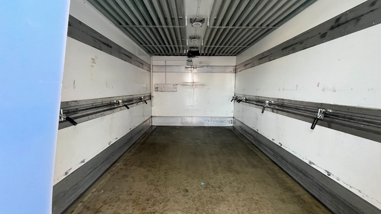 Mitsubishi Fuso Canter 9C18 Kühlkoffer Frigoblock Mitsubishi Fuso Canter 9C18 Kühlkoffer Frigoblock - Επαγγελματικό αυτοκίνητο ψυγείο: φωτογραφία 5 Mitsubishi Fuso Canter 9C18 Kühlkoffer Frigoblock Mitsubishi Fuso Canter 9C18 Kühlkoffer Frigoblock - Επαγγελματικό αυτοκίνητο ψυγείο: φωτογραφία 5