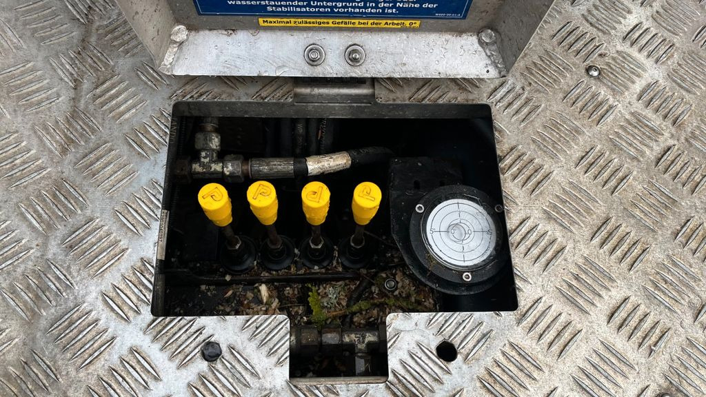 Φορτηγό με εναέρια πλατφόρμα, Ελαφρύ επαγγελματικό Nissan P200A-NC Steiger Hebebühne Hubarbeitsbühne 17M: φωτογραφία 7