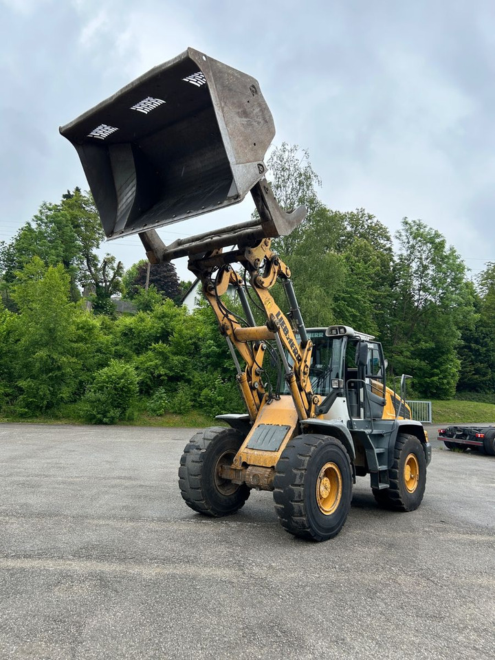 Liebherr L542 2 plus 2 Hochkippschaufel mit 4 m Waage - Ελαστιχοφόρος φορτωτής: φωτογραφία 2 Liebherr L542 2 plus 2 Hochkippschaufel mit 4 m Waage - Ελαστιχοφόρος φορτωτής: φωτογραφία 2
