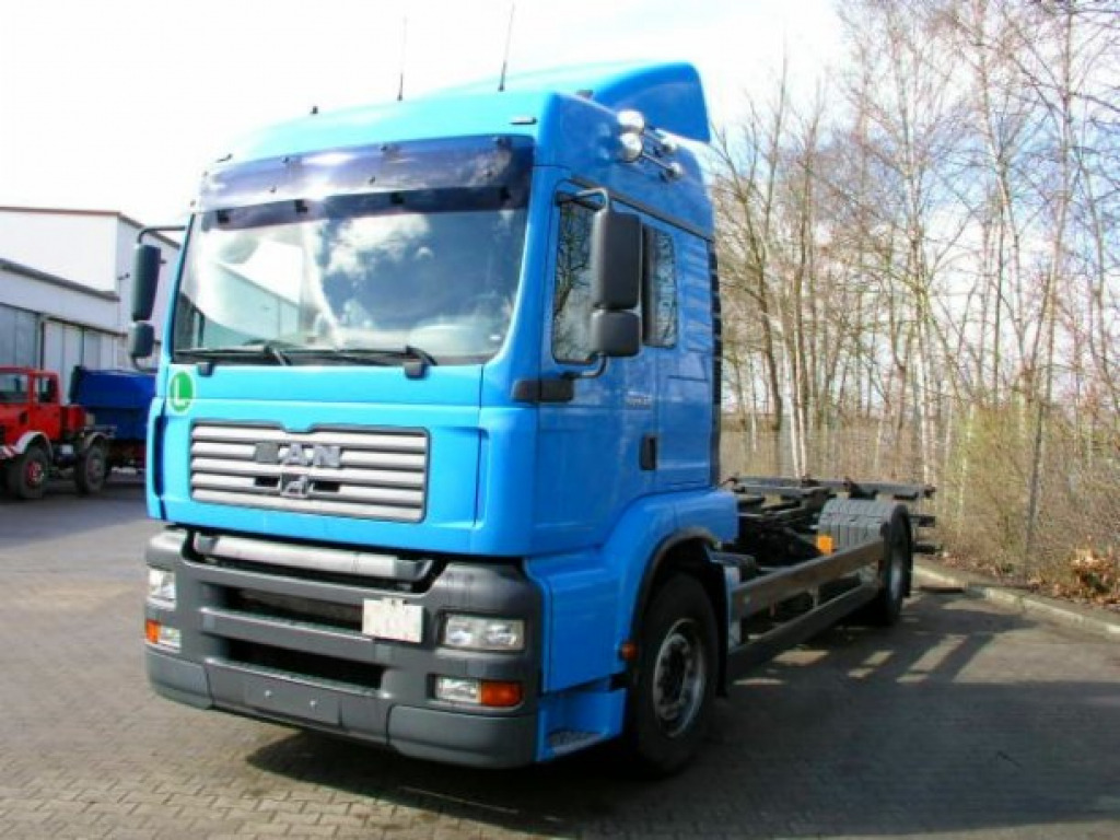MAN TGA 02 18.410 TGA2 Achs BDF- LKW - Φορτηγό μεταφοράς εμπορευματοκιβωτίων/ Κινητό αμάξωμα: φωτογραφία 2 MAN TGA 02 18.410 TGA2 Achs BDF- LKW - Φορτηγό μεταφοράς εμπορευματοκιβωτίων/ Κινητό αμάξωμα: φωτογραφία 2