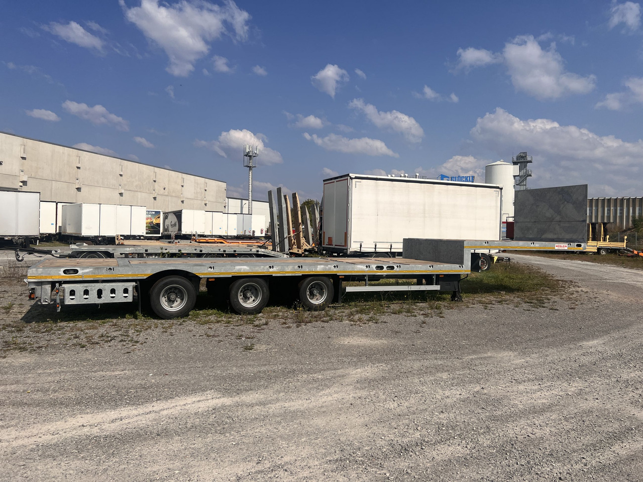 Möslein ST 3 Plato 8,7 3 Achs Satteltieflader Plato 45 t GGfür Fertigteile, Baumaschinen - Επικαθήμενο με χαμηλό δάπεδο: φωτογραφία 4 Möslein ST 3 Plato 8,7 3 Achs Satteltieflader Plato 45 t GGfür Fertigteile, Baumaschinen - Επικαθήμενο με χαμηλό δάπεδο: φωτογραφία 4