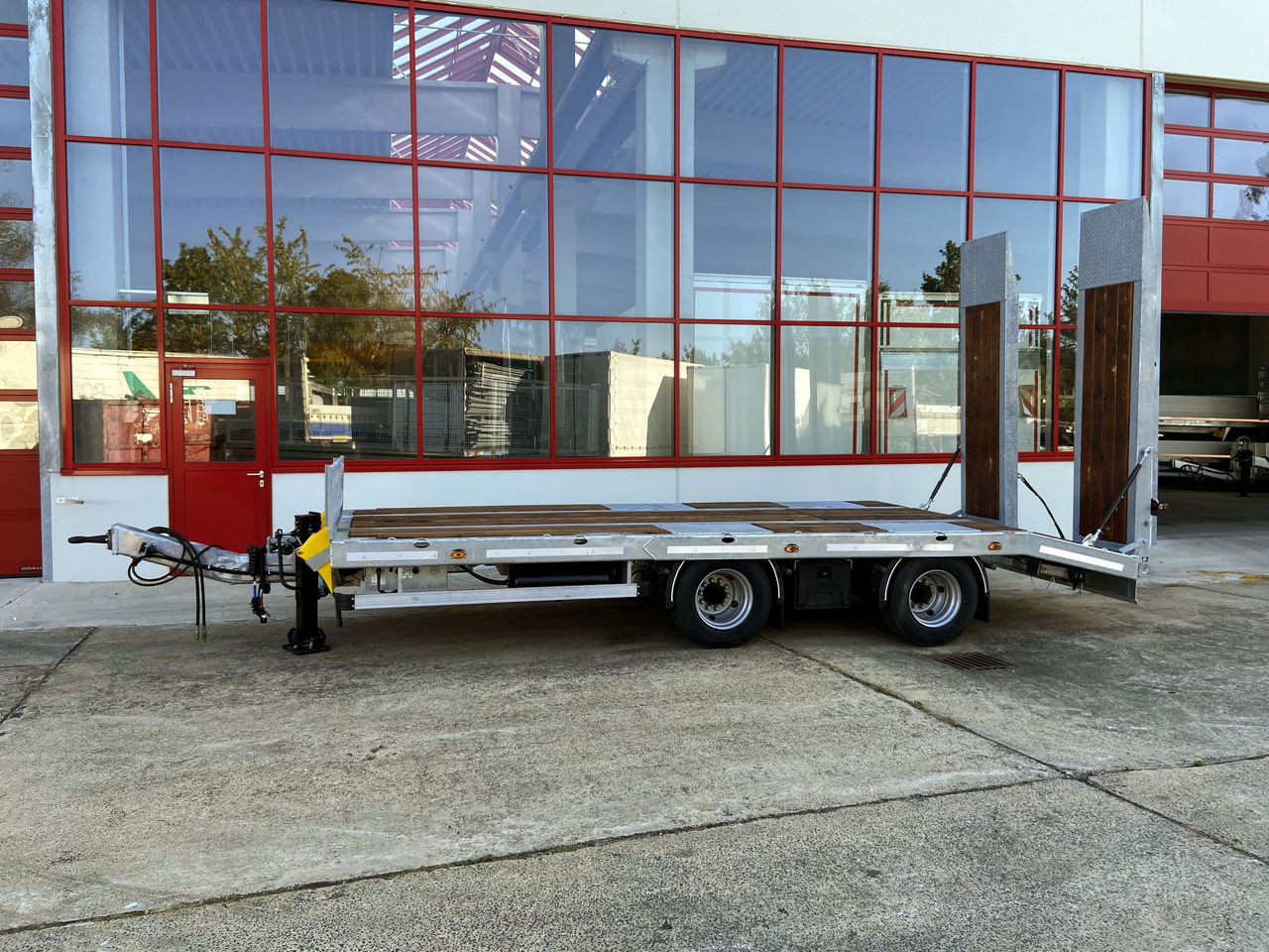 Möslein TT21-6,5 hydr 21 t Tandemtieflader, hydr. Rampen, NEU - Ρυμούλκα με χαμηλό δάπεδο: φωτογραφία 5 Möslein TT21-6,5 hydr 21 t Tandemtieflader, hydr. Rampen, NEU - Ρυμούλκα με χαμηλό δάπεδο: φωτογραφία 5