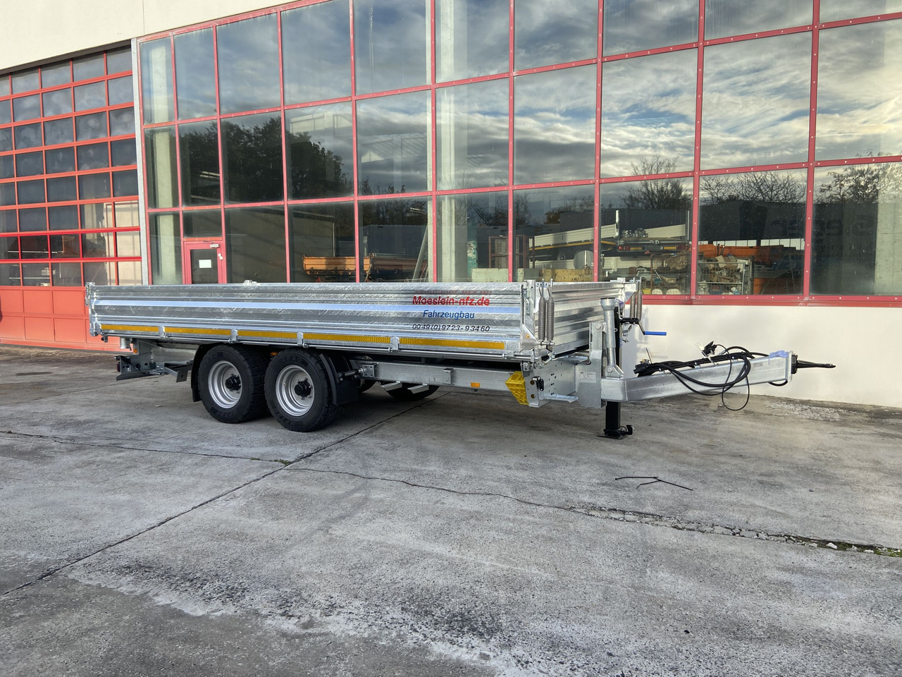 Möslein TTD 11 Breite Reifen  Kipper Tieflader, Breite Reifen-- Neufahrzeug -- - Ρυμούλκα ανατρεπόμενο: φωτογραφία 4 Möslein TTD 11 Breite Reifen  Kipper Tieflader, Breite Reifen-- Neufahrzeug -- - Ρυμούλκα ανατρεπόμενο: φωτογραφία 4