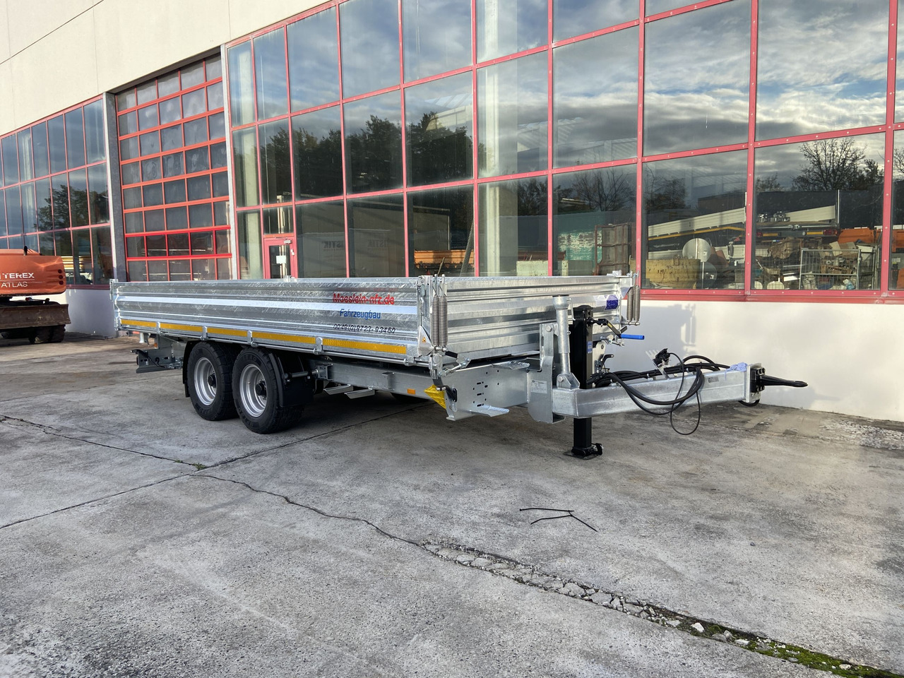 Möslein TTD 11 Breite Reifen  Kipper Tieflader, Breite Reifen-- Neufahrzeug -- - Ρυμούλκα ανατρεπόμενο: φωτογραφία 5 Möslein TTD 11 Breite Reifen  Kipper Tieflader, Breite Reifen-- Neufahrzeug -- - Ρυμούλκα ανατρεπόμενο: φωτογραφία 5