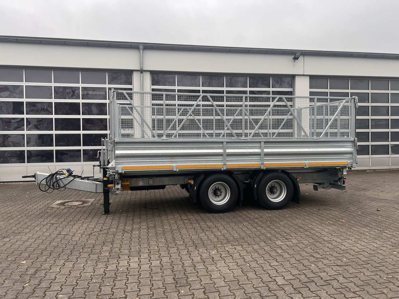 Möslein TTD 19 AB neuer 19 t Tandemkipper TiefladerGitteraufsatz - Ρυμούλκα ανατρεπόμενο: φωτογραφία 1 Möslein TTD 19 AB neuer 19 t Tandemkipper TiefladerGitteraufsatz - Ρυμούλκα ανατρεπόμενο: φωτογραφία 1