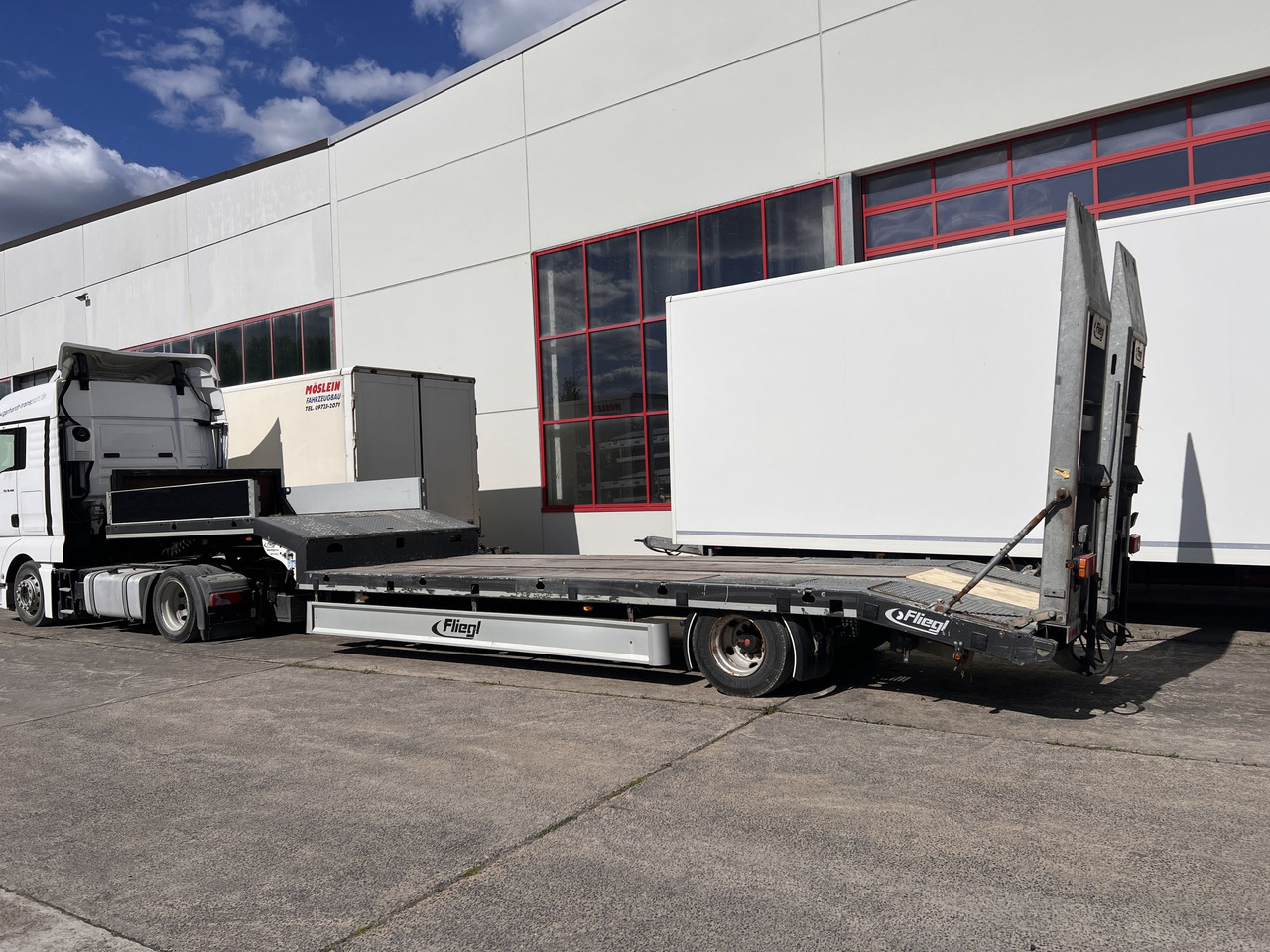 Müller Mitteltal T 1 Achs Satteltieflader - Επικαθήμενο με χαμηλό δάπεδο: φωτογραφία 2 Müller Mitteltal T 1 Achs Satteltieflader - Επικαθήμενο με χαμηλό δάπεδο: φωτογραφία 2