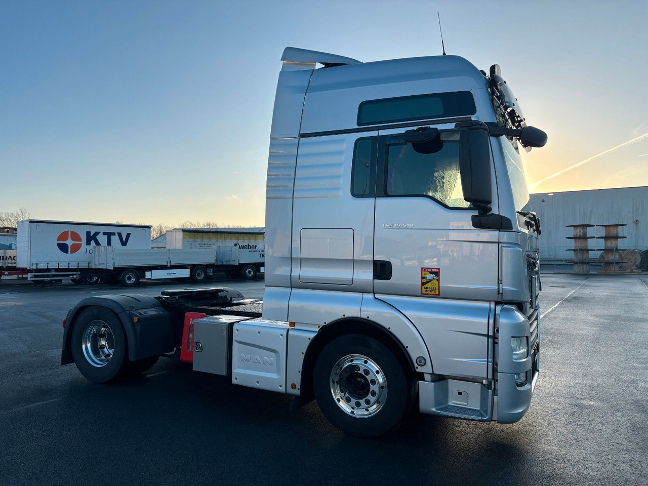 MAN TGX 18.510 XXL Retarder ACC LGS - Τράκτορας: φωτογραφία 2 MAN TGX 18.510 XXL Retarder ACC LGS - Τράκτορας: φωτογραφία 2