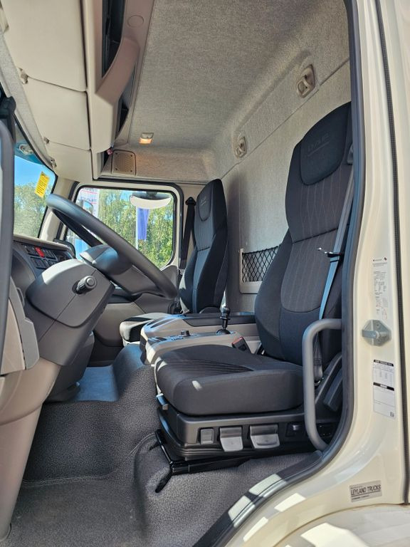 DAF LF 210 7,49t Spier Pritsche-Plane LBW Tageszulas DAF FA LF 210 08t Spier Pritsche mit LBW - Φορτηγό μουσαμάς: φωτογραφία 2 DAF LF 210 7,49t Spier Pritsche-Plane LBW Tageszulas DAF FA LF 210 08t Spier Pritsche mit LBW - Φορτηγό μουσαμάς: φωτογραφία 2