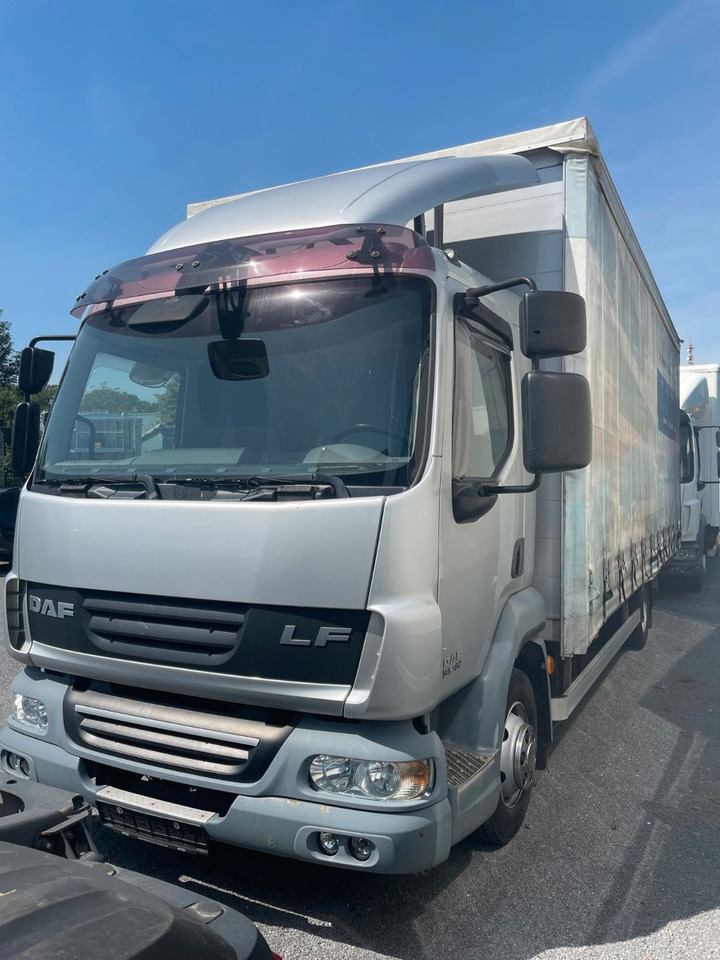 DAF LF45.180 - Επαγγελματικό αυτοκίνητο με μουσαμά: φωτογραφία 2 DAF LF45.180 - Επαγγελματικό αυτοκίνητο με μουσαμά: φωτογραφία 2