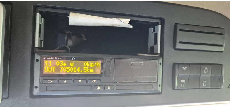 Leasing Mercedes-Benz Actros 1833 Mercedes-Benz Actros 1833: φωτογραφία 8 Leasing Mercedes-Benz Actros 1833 Mercedes-Benz Actros 1833: φωτογραφία 8