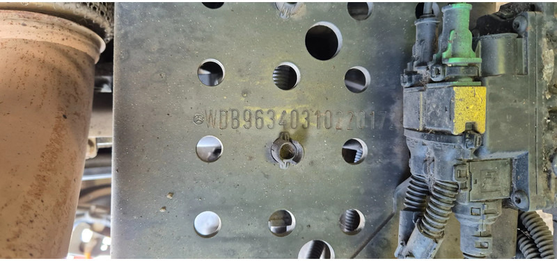 Leasing Mercedes-Benz Actros 1833 Mercedes-Benz Actros 1833: φωτογραφία 11 Leasing Mercedes-Benz Actros 1833 Mercedes-Benz Actros 1833: φωτογραφία 11