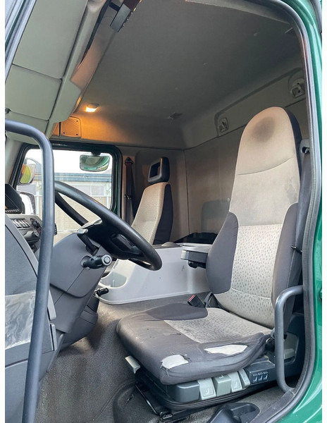 Φορτηγό ψυγείο Renault Midlum 270 2010 chereau + carrier: φωτογραφία 7