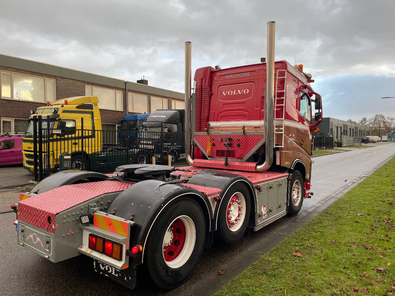 Volvo FH 500 SHOWTRUCK EURO 6 - Τράκτορας: φωτογραφία 4 Volvo FH 500 SHOWTRUCK EURO 6 - Τράκτορας: φωτογραφία 4