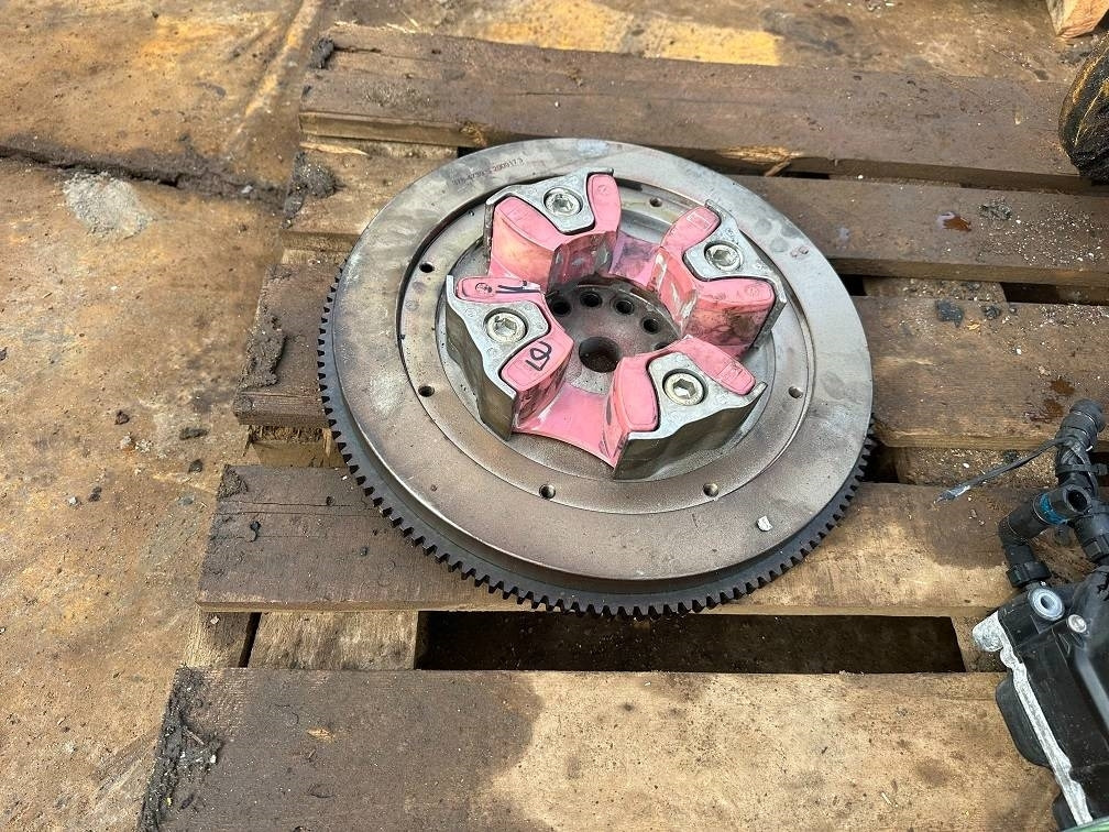 CAT 323 c7.1acert flywheel 378-4739 2009173 - Κινητήρας για Κατασκευή μηχανήματα: φωτογραφία 1 CAT 323 c7.1acert flywheel 378-4739 2009173 - Κινητήρας για Κατασκευή μηχανήματα: φωτογραφία 1