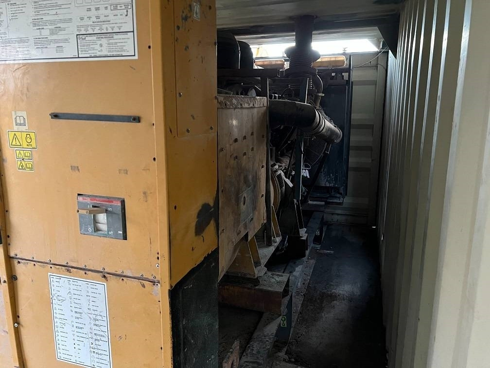 CAT C18 650kva generator - Βιομηχανική γεννήτρια: φωτογραφία 4 CAT C18 650kva generator - Βιομηχανική γεννήτρια: φωτογραφία 4