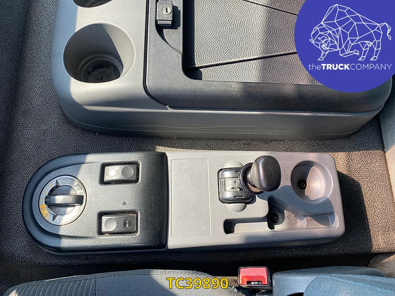 DAF LF 55 220 - Φορτηγό μουσαμάς: φωτογραφία 4 DAF LF 55 220 - Φορτηγό μουσαμάς: φωτογραφία 4