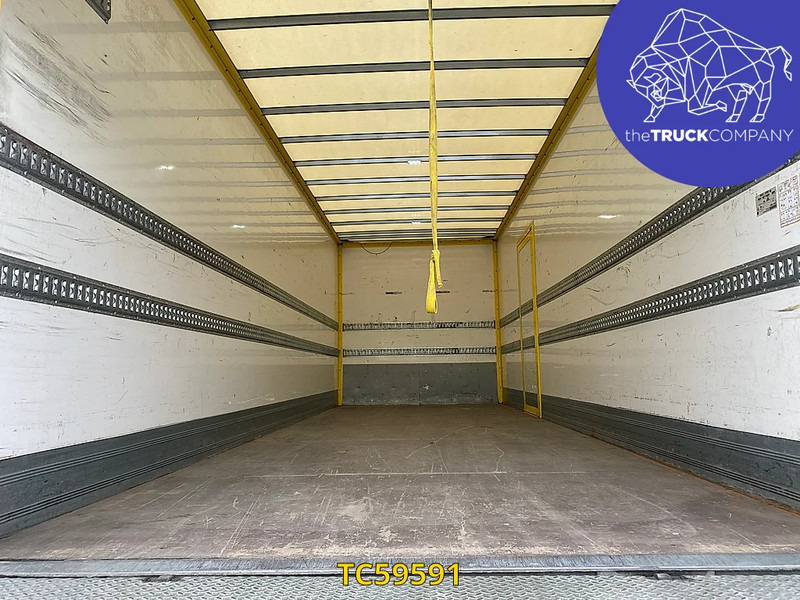 Iveco EuroCargo 180 E28 - Φορτηγό κόφα: φωτογραφία 2 Iveco EuroCargo 180 E28 - Φορτηγό κόφα: φωτογραφία 2
