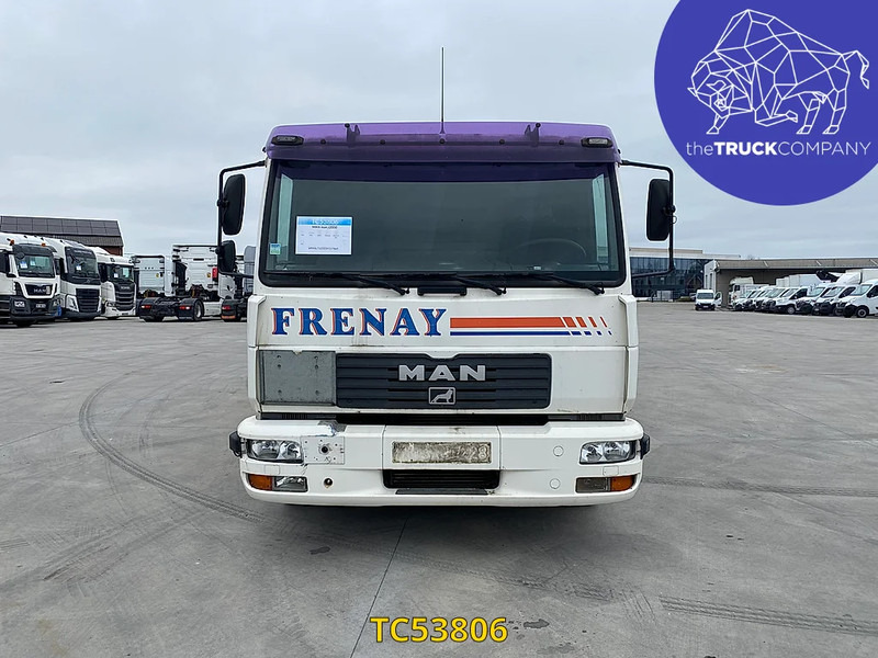 MAN L 2000 12.220 - Φορτηγό βυτιοφόρο: φωτογραφία 2 MAN L 2000 12.220 - Φορτηγό βυτιοφόρο: φωτογραφία 2