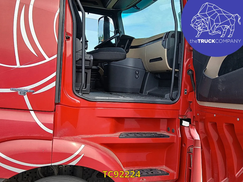Mercedes-Benz Actros 2548 - Φορτηγό μουσαμάς: φωτογραφία 3 Mercedes-Benz Actros 2548 - Φορτηγό μουσαμάς: φωτογραφία 3