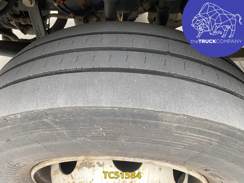 Renault D 210 - Φορτηγό κόφα: φωτογραφία 3 Renault D 210 - Φορτηγό κόφα: φωτογραφία 3