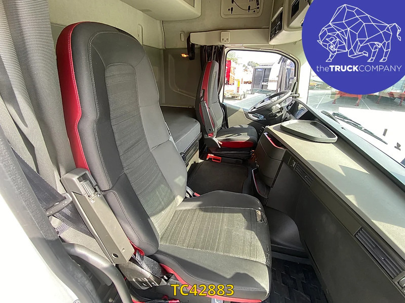 Volvo FH 460 - Τράκτορας: φωτογραφία 5 Volvo FH 460 - Τράκτορας: φωτογραφία 5