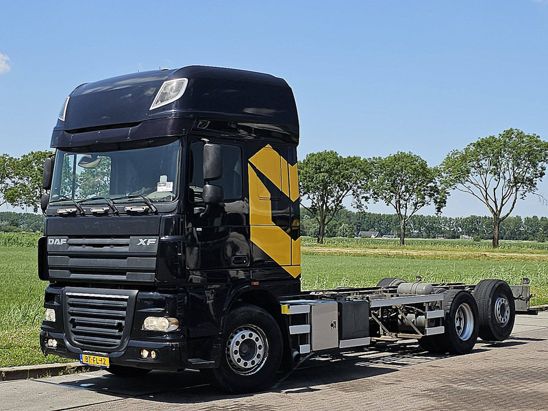 DAF XF 105.460 SSC 6X2 FAS MANUAL - Φορτηγό σασί: φωτογραφία 2 DAF XF 105.460 SSC 6X2 FAS MANUAL - Φορτηγό σασί: φωτογραφία 2
